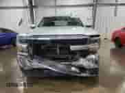 2019 Chevrolet Silverado 1500 LT z VIN 2GCVKPEC0K1128421, wystawiony jako Copart lot #80140455 z przebiegiem 198 793 mil mil oraz Szkoda całkowita • Salvage title. Historia ofert i sprzedaży dostępna na DreamBid. Obrazek 5.