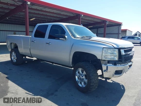 ✅ 2014 Chevrolet Silverado 2500HD LT • VIN: 1GC1KXC82EF139303 • Lot: 42747537. Listed on IAAI with 271,409 mi. Free auction sales archive from the USA and detailed vehicle history report at DreamBid. Image 1.