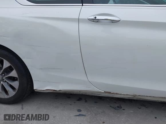 ✅ 2013 Honda Accord EX-L • VIN: 1HGCT1B8XDA012221 • Lot: 41586988. Listed on IAAI with 169,010 mi. Free auction sales archive from the USA and detailed vehicle history report at DreamBid. Image 20.