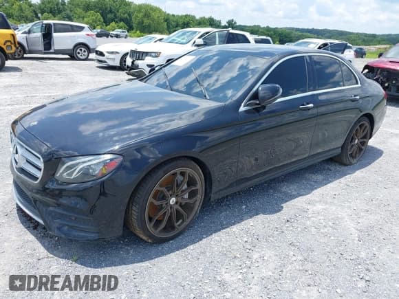 ✅ 2018 Mercedes-Benz E 300 • VIN: WDDZF4JBXJA438328 • Lot: 41750491. Listed on IAAI with Not provided. Free auction sales archive from the USA and detailed vehicle history report at DreamBid. Image 2.