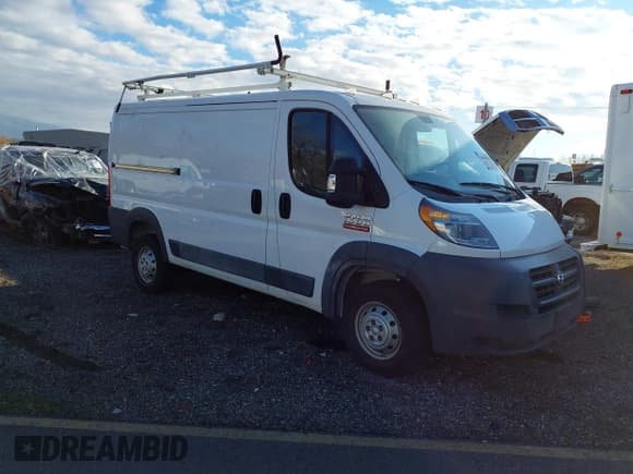 ✅ 2017 Ram ProMaster Cargo • VIN: 3C6TRVAG8HE542890 • Lot: 43499590. Wystawiony na IAAI z przebiegiem 102 516 mil. Bezpłatny archiwum sprzedaży aukcyjnych z USA i szczegółowy raport historii pojazdu na DreamBid. Zdjęcie 1.
