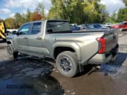 ✅ 2024 Toyota Tacoma TRD Sport • VIN: 3TMLB5JN4RM043927 • Лот: 86549955. Опубликован ранее на Copart с пробегом 7 710 миль. Бесплатный доступ к архиву аукционных продаж из США и подробный отчёт об истории автомобиля на DreamBid. Изображение 2.