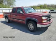 ✅ 2006 Chevrolet Silverado 1500 LT2 • VIN: 1GCEK19B16Z239586 • Лот: 54582435. Опубликован ранее на Copart с пробегом 214 211 миль. Бесплатный доступ к архиву аукционных продаж из США и подробный отчёт об истории автомобиля на DreamBid. Изображение 4.