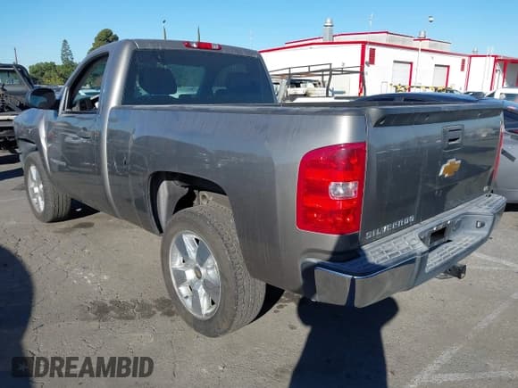✅ 2013 Chevrolet Silverado 1500 Work Truck • VIN: 1GCNCPEX3DZ339798 • Lot: 43895293. Wystawiony na IAAI z przebiegiem 37 129 mil. Bezpłatny archiwum sprzedaży aukcyjnych z USA i szczegółowy raport historii pojazdu na DreamBid. Zdjęcie 3.