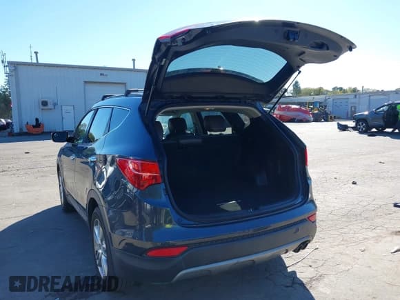 ✅ 2013 Hyundai Santa Fe Sport • VIN: 5XYZU3LA4DG099729 • Lot: 43463958. Listed on IAAI with 164,931 mi. Free auction sales archive from the USA and detailed vehicle history report at DreamBid. Image 3.