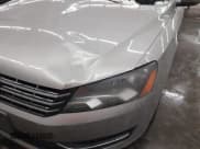 ✅ 2012 Volkswagen Passat SE • VIN: 1VWBN7A35CC046063 • Лот: 43882332. Опубликован ранее на IAAI с пробегом 233 532 миль. Бесплатный доступ к архиву аукционных продаж из США и подробный отчёт об истории автомобиля на DreamBid. Изображение 6.