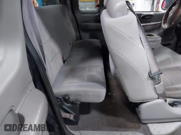 ✅ 2003 Ford F-150 XL • VIN: 1FTRX18LX3NB00847 • Лот: 42092540. Опубликован ранее на IAAI с пробегом 185 536 миль. Бесплатный доступ к архиву аукционных продаж из США и подробный отчёт об истории автомобиля на DreamBid. Изображение 8.