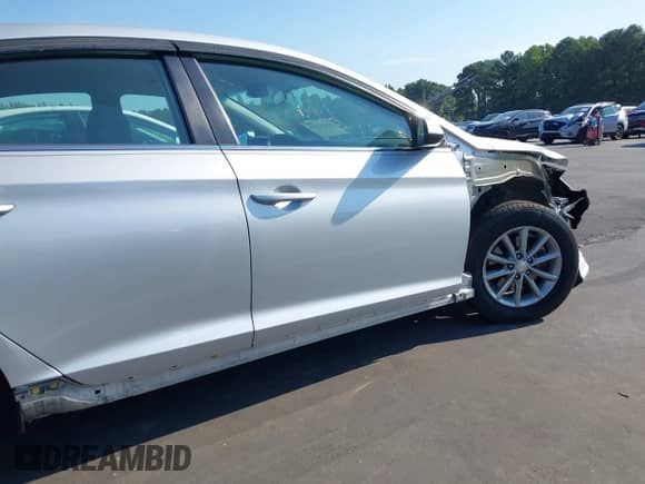 2018 Hyundai Sonata SE with VIN 5NPE24AF1JH718283, listed as a IAAI auction lot 43152242 with 69,598 mi miles and . Bid and sale history available at DreamBid. Image 19.