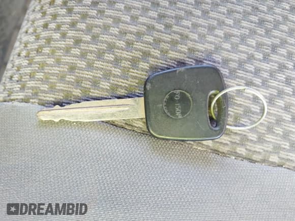 ✅ 2004 Ford F-150 XL • VIN: 2FTRX18W14CA18376 • Лот: 43548039. Опубликован ранее на IAAI с пробегом 195 274 миль. Бесплатный доступ к архиву аукционных продаж из США и подробный отчёт об истории автомобиля на DreamBid. Изображение 11.