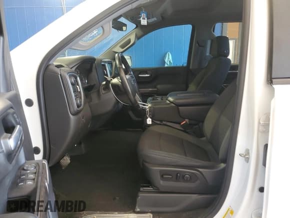 ✅ 2021 Chevrolet Silverado 1500 RST • VIN: 3GCPWDED9MG200425 • Lot: 73561124. Wystawiony na Copart z przebiegiem 70 746 mil. Bezpłatny archiwum sprzedaży aukcyjnych z USA i szczegółowy raport historii pojazdu na DreamBid. Zdjęcie 7.