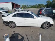 ✅ 2005 Mercedes-Benz E 320 CDI • VIN: WDBUF26J15A813195 • Lot: 42530265. Wystawiony na IAAI z przebiegiem 155 020 mil. Bezpłatny archiwum sprzedaży aukcyjnych z USA i szczegółowy raport historii pojazdu na DreamBid. Zdjęcie 13.
