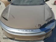 ✅ 2022 Lucid Air • VIN: 50EA1DAA5NA001920 • Lot: 80320464. Wystawiony na Copart z przebiegiem 14 315 mil. Bezpłatny archiwum sprzedaży aukcyjnych z USA i szczegółowy raport historii pojazdu na DreamBid. Zdjęcie 11.