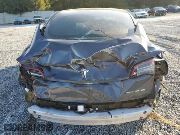 ✅ 2022 Tesla Model 3 Long Range • VIN: 5YJ3E1EB4NF192708 • Lot: 81671035. Wystawiony na Copart z przebiegiem Nie podano. Bezpłatny archiwum sprzedaży aukcyjnych z USA i szczegółowy raport historii pojazdu na DreamBid. Zdjęcie 6.