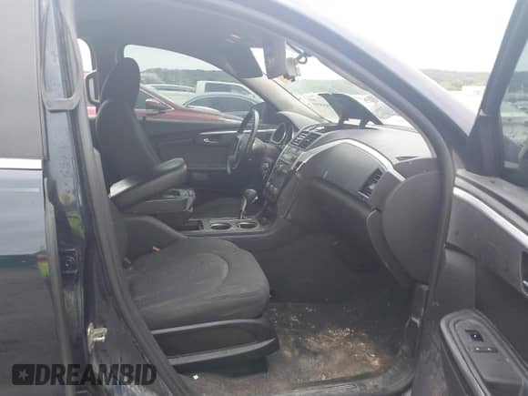 2010 Chevrolet Traverse 1LT z VIN 1GNLVFED9AJ220267, wystawiony jako IAAI lot #43285899 z przebiegiem 234 770 mil mil oraz . Historia ofert i sprzedaży dostępna na DreamBid. Obrazek 5.