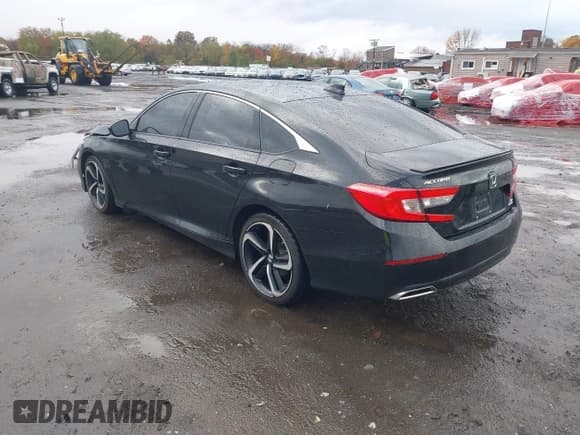 ✅ 2019 Honda Accord Sport • VIN: 1HGCV2F30KA018461 • Лот: 43547432. Опубликован ранее на IAAI с пробегом 83 373 миль. Бесплатный доступ к архиву аукционных продаж из США и подробный отчёт об истории автомобиля на DreamBid. Изображение 3.