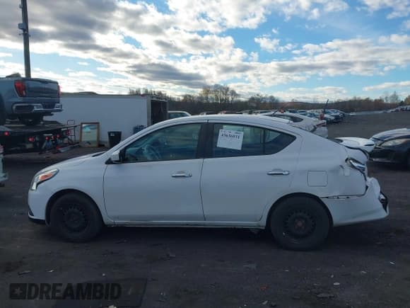 ✅ 2019 Nissan Versa SV • VIN: 3N1CN7AP0KL836984 • Lot: 43636931. Listed on IAAI with 142,667 mi. Free auction sales archive from the USA and detailed vehicle history report at DreamBid. Image 14.