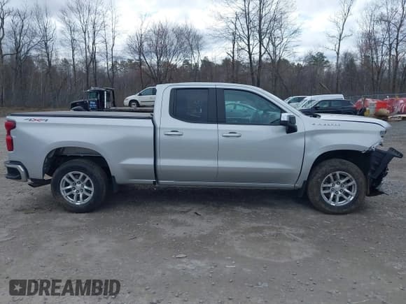 ✅ 2021 Chevrolet Silverado 1500 LT • VIN: 1GCRYJEK7MZ375353 • Lot: 42048615. Wystawiony na IAAI z przebiegiem 54 856 mil. Bezpłatny archiwum sprzedaży aukcyjnych z USA i szczegółowy raport historii pojazdu na DreamBid. Zdjęcie 13.