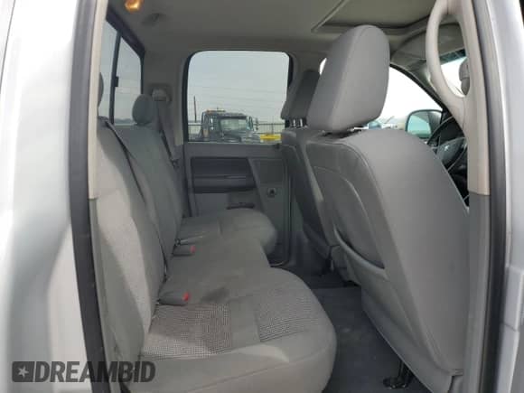 2008 Dodge 1500 SLT z VIN 1D7HU18N18S605437, wystawiony jako Copart lot #82663635 z przebiegiem 201 497 mil mil oraz Szkoda całkowita • Salvage title. Historia ofert i sprzedaży dostępna na DreamBid. Obrazek 10.