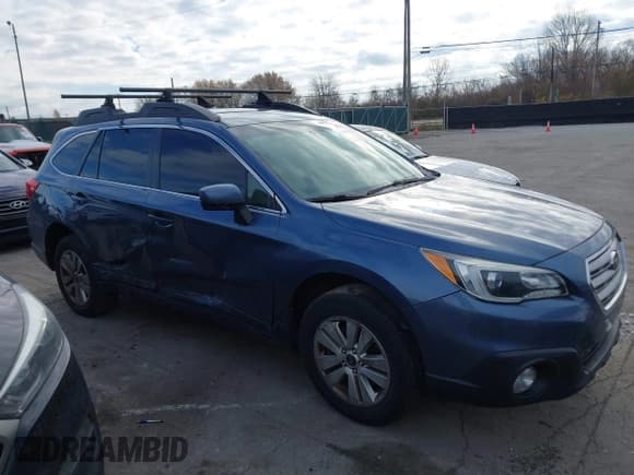 ✅ 2015 Subaru Outback Premium • VIN: 4S4BSBCC5F3304447 • Lot: 43675108. Listed on IAAI with 95,501 mi. Free auction sales archive from the USA and detailed vehicle history report at DreamBid. Image 13.