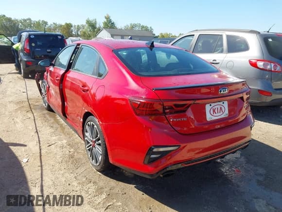 ✅ 2020 Kia Forte GT • VIN: 3KPF44AC2LE216457 • Lot: 43215754. Wystawiony na IAAI z przebiegiem 117 578 mil. Bezpłatny archiwum sprzedaży aukcyjnych z USA i szczegółowy raport historii pojazdu na DreamBid. Zdjęcie 3.