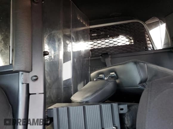 ✅ 2021 Ford Police Interceptor Utility • VIN: 1FM5K8AB9MGA18861 • Lot: 57983875. Wystawiony na Copart z przebiegiem 45 170 mil. Bezpłatny archiwum sprzedaży aukcyjnych z USA i szczegółowy raport historii pojazdu na DreamBid. Zdjęcie 10.