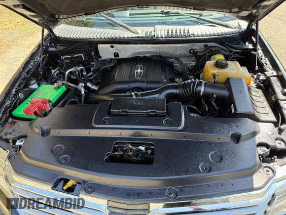 ✅ 2017 Lincoln Navigator Select • VIN: 5LMJJ3JT3HEL09741 • Лот: 53342935. Опубликован ранее на Copart с пробегом 239 777 миль. Бесплатный доступ к архиву аукционных продаж из США и подробный отчёт об истории автомобиля на DreamBid. Изображение 7.