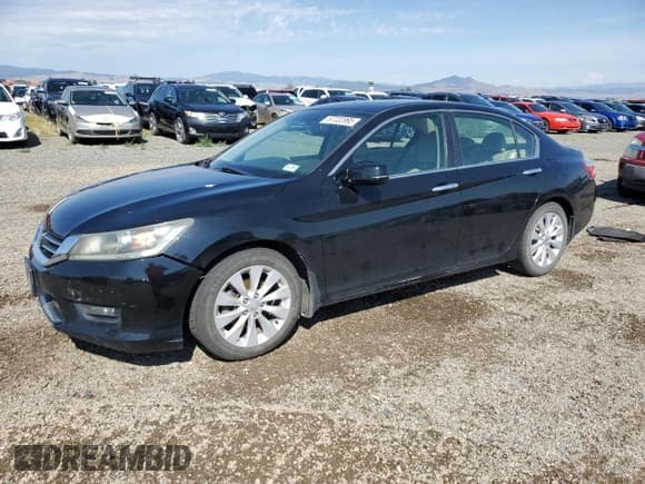 ✅ 2014 Honda Accord EX-L • VIN: 1HGCR2F83EA301005 • Лот: 67222995. Опубликован ранее на Copart с пробегом 92 903 миль. Бесплатный доступ к архиву аукционных продаж из США и подробный отчёт об истории автомобиля на DreamBid. Изображение 1.