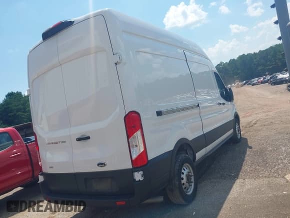 ✅ 2023 Ford Transit Cargo • VIN: 1FTBR2X81PKB38408 • Lot: 42608271. Listed on IAAI with 28,384 mi. Free auction sales archive from the USA and detailed vehicle history report at DreamBid. Image 4.
