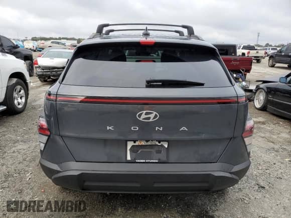 2024 Hyundai Kona SEL with VIN KM8HC3AB4RU166177, listed as a Copart auction lot 88045235 with 10,043 mi miles and Salvage title. Bid and sale history available at DreamBid. Image 6.