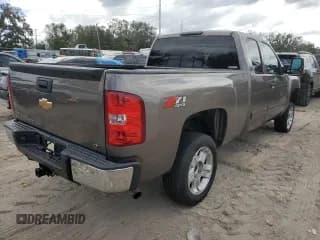 ✅ 2012 Chevrolet Silverado 1500 LT • VIN: 1GCRKSE79CZ283288 • Lot: 79042124. Listed on Copart with 176,636 mi. Free auction sales archive from the USA and detailed vehicle history report at DreamBid. Image 3.
