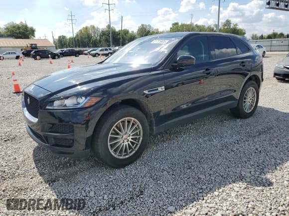 ✅ 2017 Jaguar F-Pace 35t • VIN: SADCS2BV0HA054940 • Lot: 81785905. Wystawiony na Copart z przebiegiem 100 109 mil. Bezpłatny archiwum sprzedaży aukcyjnych z USA i szczegółowy raport historii pojazdu na DreamBid. Zdjęcie 1.