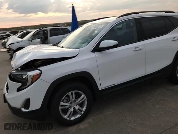✅ 2020 GMC Terrain SLE • VIN: 3GKALTEVXLL203457 • Lot: 89553575. Wystawiony na Copart z przebiegiem 45 913 mil. Bezpłatny archiwum sprzedaży aukcyjnych z USA i szczegółowy raport historii pojazdu na DreamBid. Zdjęcie 14.
