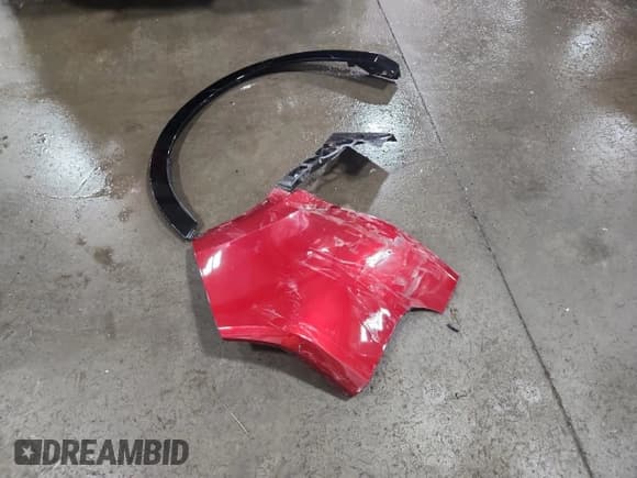 ✅ 2024 Chevrolet Blazer RS • VIN: 3GNKBKRS7RS129921 • Lot: 67390955. Wystawiony na Copart z przebiegiem 14 129 mil. Bezpłatny archiwum sprzedaży aukcyjnych z USA i szczegółowy raport historii pojazdu na DreamBid. Zdjęcie 13.