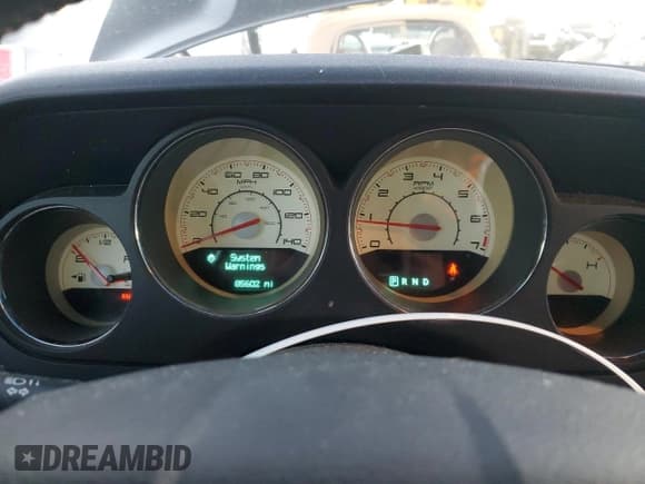 ✅ 2014 Dodge Challenger SXT Plus • VIN: 2C3CDYAG3EH123617 • Lot: 84326114. Listed on Copart with 85,602 mi. Free auction sales archive from the USA and detailed vehicle history report at DreamBid. Image 9.