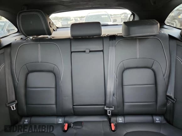 ✅ 2021 Jaguar F-Pace R-Dynamic S • VIN: SADCT2FUXMA667723 • Lot: 85119995. Wystawiony na Copart z przebiegiem 46 901 mil. Bezpłatny archiwum sprzedaży aukcyjnych z USA i szczegółowy raport historii pojazdu na DreamBid. Zdjęcie 10.