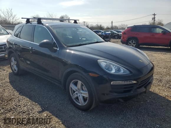✅ 2011 Porsche Cayenne S • VIN: WP1AB2A2XBLA55971 • Лот: 47935195. Опубликован ранее на Copart с пробегом 162 045 миль. Бесплатный доступ к архиву аукционных продаж из США и подробный отчёт об истории автомобиля на DreamBid. Изображение 4.
