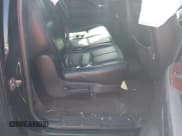 ✅ 2011 Chevrolet Suburban LT • VIN: 1GNSCJE05BR215667 • Lot: 42542649. Wystawiony na IAAI z przebiegiem 136 902 mil. Bezpłatny archiwum sprzedaży aukcyjnych z USA i szczegółowy raport historii pojazdu na DreamBid. Zdjęcie 8.