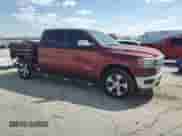 2020 Ram 1500 Laramie с VIN 1C6SRFJT7LN149174, выставлен на аукционе Copart как лот 80811405 с пробегом 111 056 миль миль и Списание • Salvage title. История ставок и продаж доступна на DreamBid. Изображение 4.