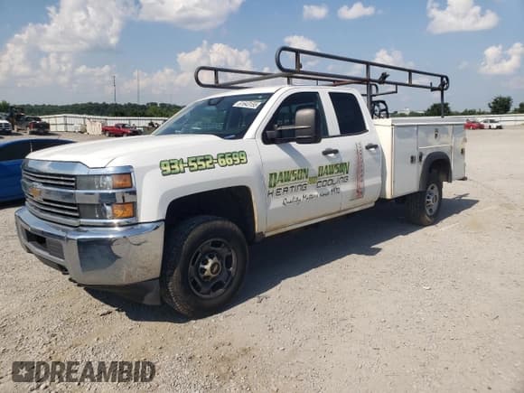 ✅ 2015 Chevrolet Silverado 2500HD • VIN: 1GB2KUEG6FZ131927 • Лот: 61643155. Опубликован ранее на Copart с пробегом 183 962 миль. Бесплатный доступ к архиву аукционных продаж из США и подробный отчёт об истории автомобиля на DreamBid. Изображение 1.