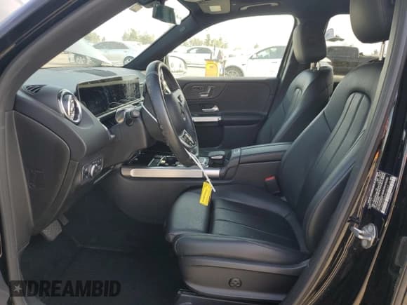 ✅ 2021 Mercedes-Benz GLB 250 • VIN: W1N4M4GB6MW125763 • Lot: 90992965. Wystawiony na Copart z przebiegiem 79 830 mil. Bezpłatny archiwum sprzedaży aukcyjnych z USA i szczegółowy raport historii pojazdu na DreamBid. Zdjęcie 7.