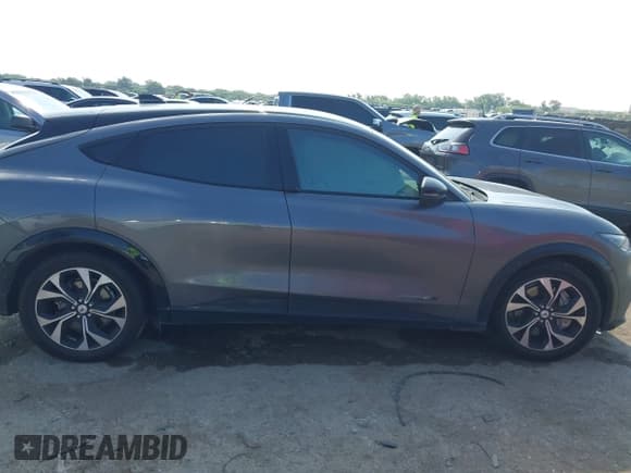 ✅ 2021 Ford Mustang Mach-E Premium • VIN: 3FMTK3R79MMA23753 • Lot: 42377350. Wystawiony na IAAI z przebiegiem 39 762 mil. Bezpłatny archiwum sprzedaży aukcyjnych z USA i szczegółowy raport historii pojazdu na DreamBid. Zdjęcie 13.