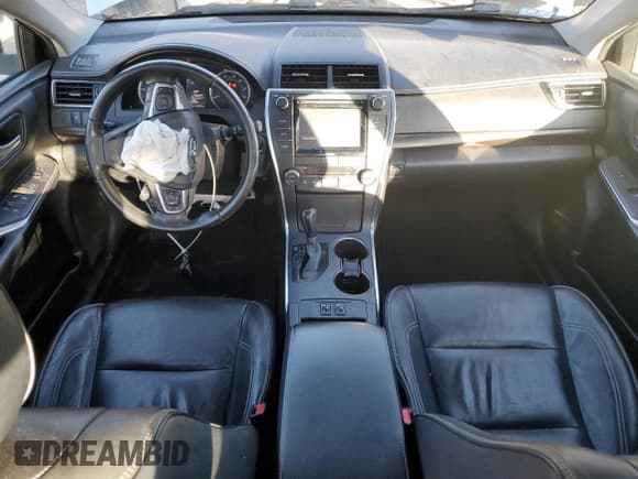 ✅ 2016 Toyota Camry XLE • VIN: 4T4BF1FK2GR549869 • Лот: 89443165. Опубликован ранее на Copart с пробегом 67 974 миль. Бесплатный доступ к архиву аукционных продаж из США и подробный отчёт об истории автомобиля на DreamBid. Изображение 8.