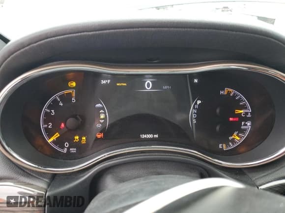 ✅ 2015 Jeep Grand Cherokee Overland • VIN: 1C4RJFCM5FC847707 • Lot: 86420784. Listed on Copart with 124,300 mi. Free auction sales archive from the USA and detailed vehicle history report at DreamBid. Image 9.