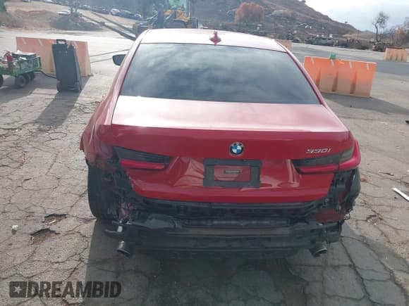 ✅ 2020 BMW 3 Series 330i • VIN: 3MW5R1J07L8B34897 • Lot: 43167921. Listed on IAAI with 74,220 mi. Free auction sales archive from the USA and detailed vehicle history report at DreamBid. Image 16.