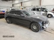 ✅ 2022 Mercedes-Benz C 300 • VIN: W1KAF4HB2NR017598 • Лот: 71813755. Опубликован ранее на Copart с пробегом 43 528 миль. Бесплатный доступ к архиву аукционных продаж из США и подробный отчёт об истории автомобиля на DreamBid. Изображение 4.