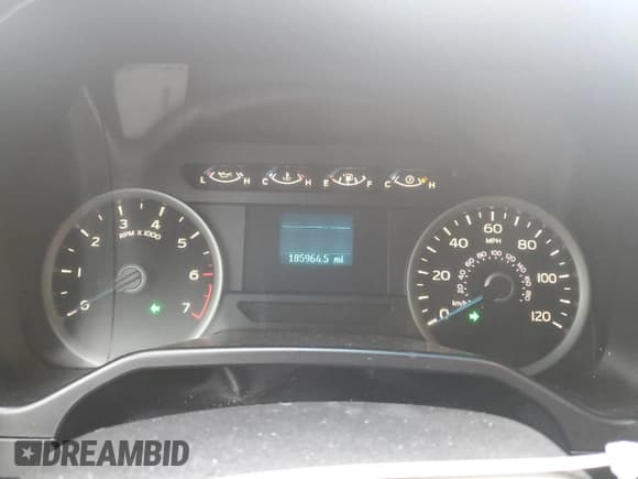 ✅ 2017 Ford F-150 XL • VIN: 1FTEW1EF6HFA33410 • Lot: 89327255. Listed on Copart with 185,964 mi. Free auction sales archive from the USA and detailed vehicle history report at DreamBid. Image 9.