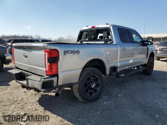 ✅ 2024 Ford F-250 XL • VIN: 1FT8W2BN8REE59878 • Lot: 43821295. Listed on Copart with 54,037 mi. Free auction sales archive from the USA and detailed vehicle history report at DreamBid. Image 3.