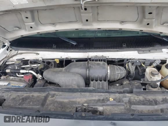 ✅ 2012 Ford Econoline Cargo Commercial • VIN: 1FTNS2EW4CDA01478 • Lot: 42306606. Wystawiony na IAAI z przebiegiem 213 597 mil. Bezpłatny archiwum sprzedaży aukcyjnych z USA i szczegółowy raport historii pojazdu na DreamBid. Zdjęcie 10.