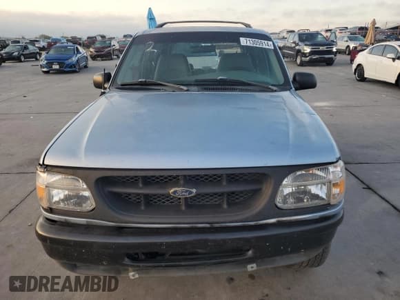 ✅ 1998 Ford Explorer Sport • VIN: 1FMYU24E3WUD25229 • Лот: 71305914. Опубликован ранее на Copart с пробегом 129 719 миль. Бесплатный доступ к архиву аукционных продаж из США и подробный отчёт об истории автомобиля на DreamBid. Изображение 5.