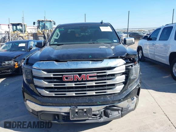 ✅ 2023 GMC Sierra 1500 • VIN: 3GTUUBE86PG360167 • Lot: 41036667. Listed on IAAI with 19,983 mi. Free auction sales archive from the USA and detailed vehicle history report at DreamBid. Image 12.